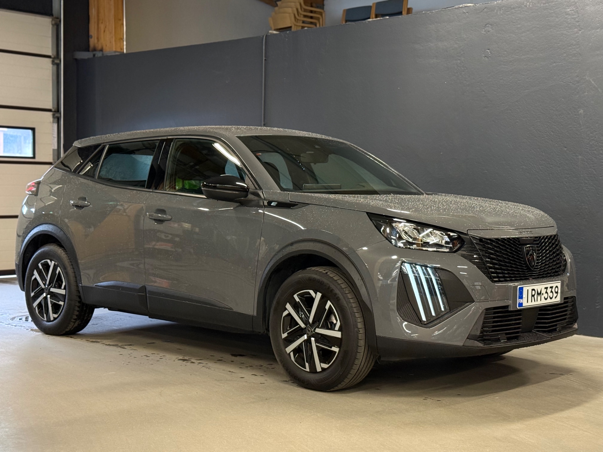 Peugeot e-2008 Active 54 kWh 156 Automaatti