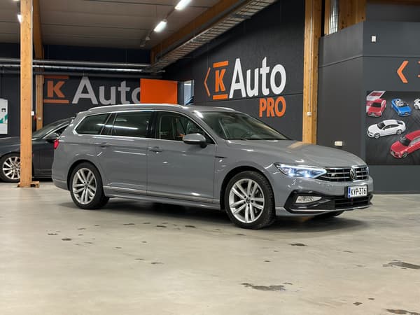 Volkswagen Passat Variant R-Line Business 1,5 TSI EVO 110 kW DSG-automaatti | Merkkihuollot! |