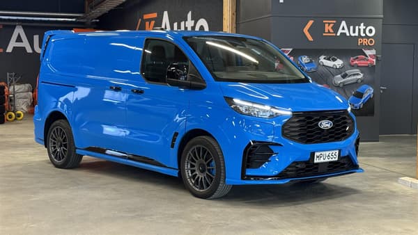 Ford Transit Custom MS-RT PHEV 232 hv FWD L1H1 | M-Sportin suunnittelema | Juuri Tullut!