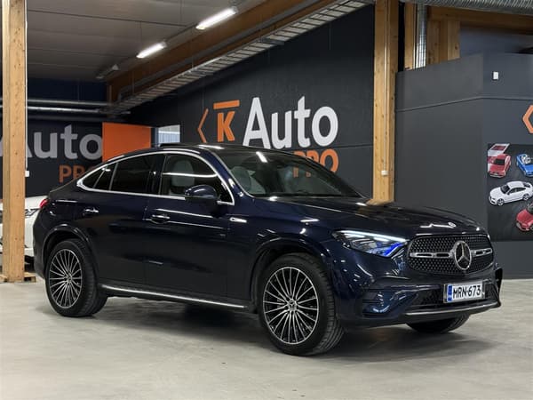 Mercedes-Benz GLC 300 de 4MATIC A Coupé // AMG / Nautical Blue / Supervarusteet! //