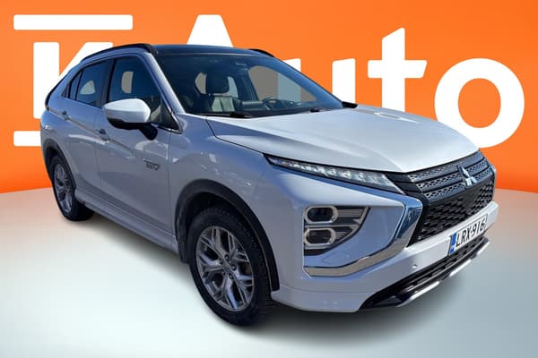 Mitsubishi Eclipse Mitsubishi Eclipse Cross Monikäyttöajoneuvo (AF) 4ov 2360cm3