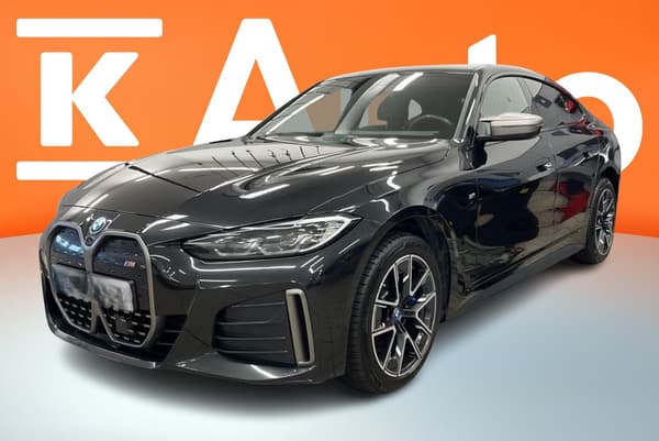 BMW i4 M50 M50 | ENNAKKOMYYNNISSÄ |