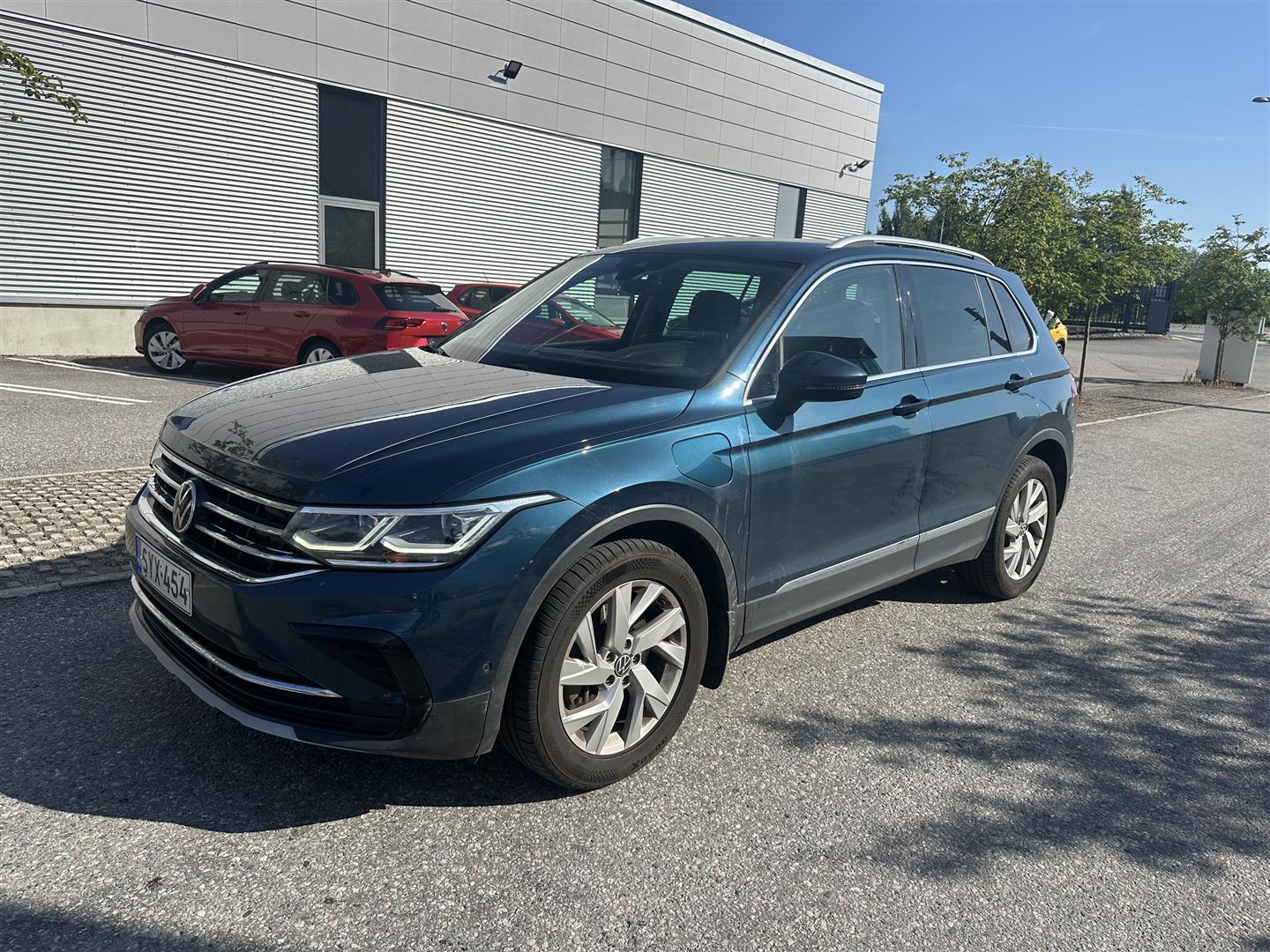 Volkswagen Tiguan Style eHybrid 180 kW DSG-automaatti