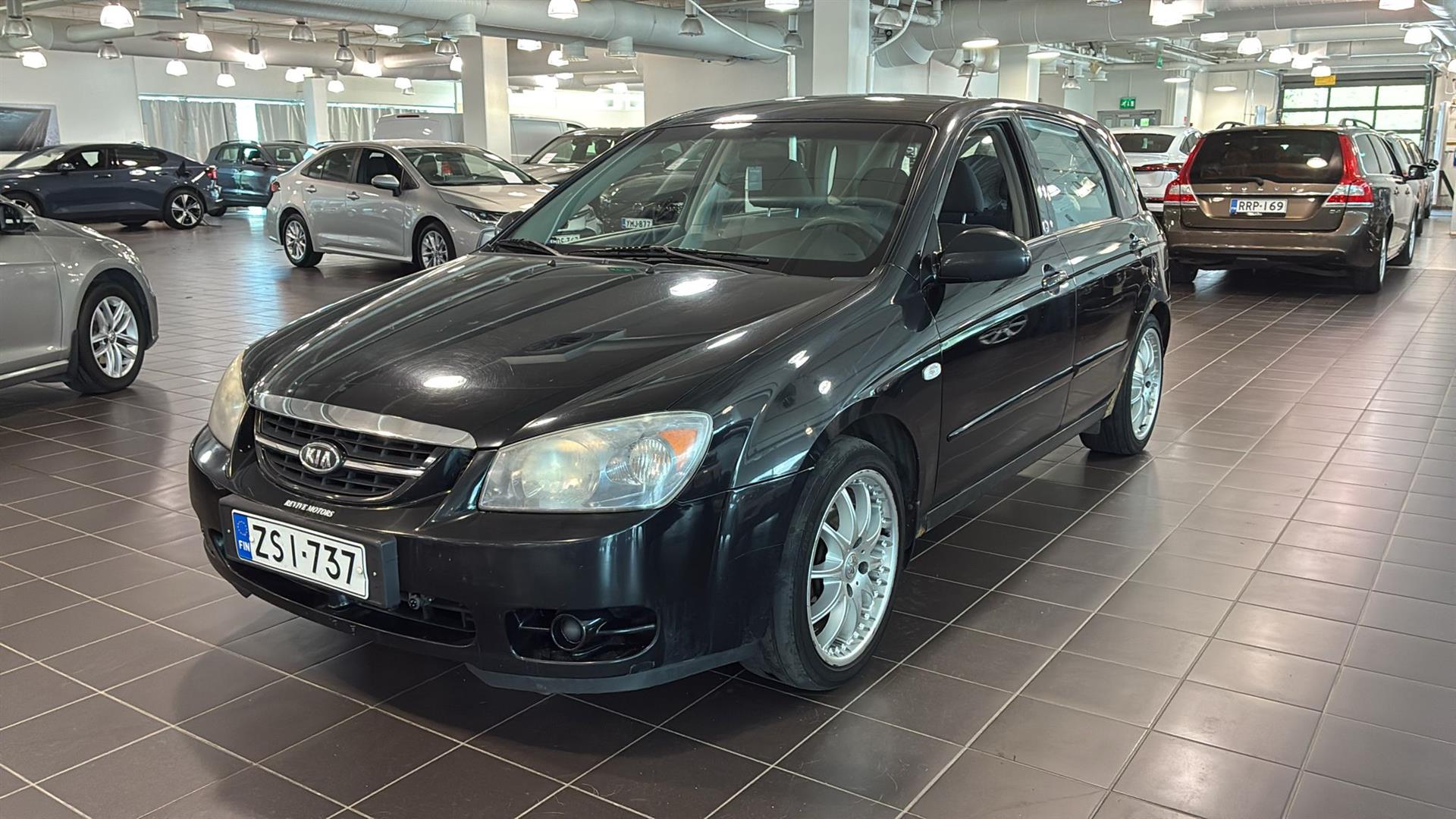 Kia Cerato 1,6 LX HB 5D