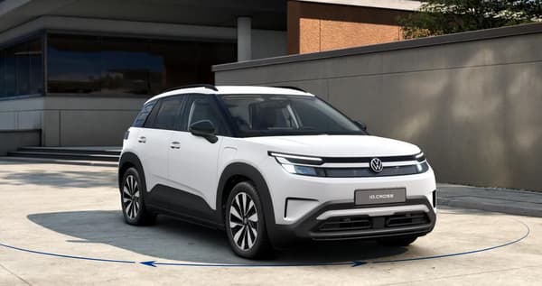 Volkswagen ID. Cross Comfort Launch Edition 155 kW, akku 52 kWh | Takuu 5 v. / 100 tkm | Vetokoukku | Korko 2,99% + kulut