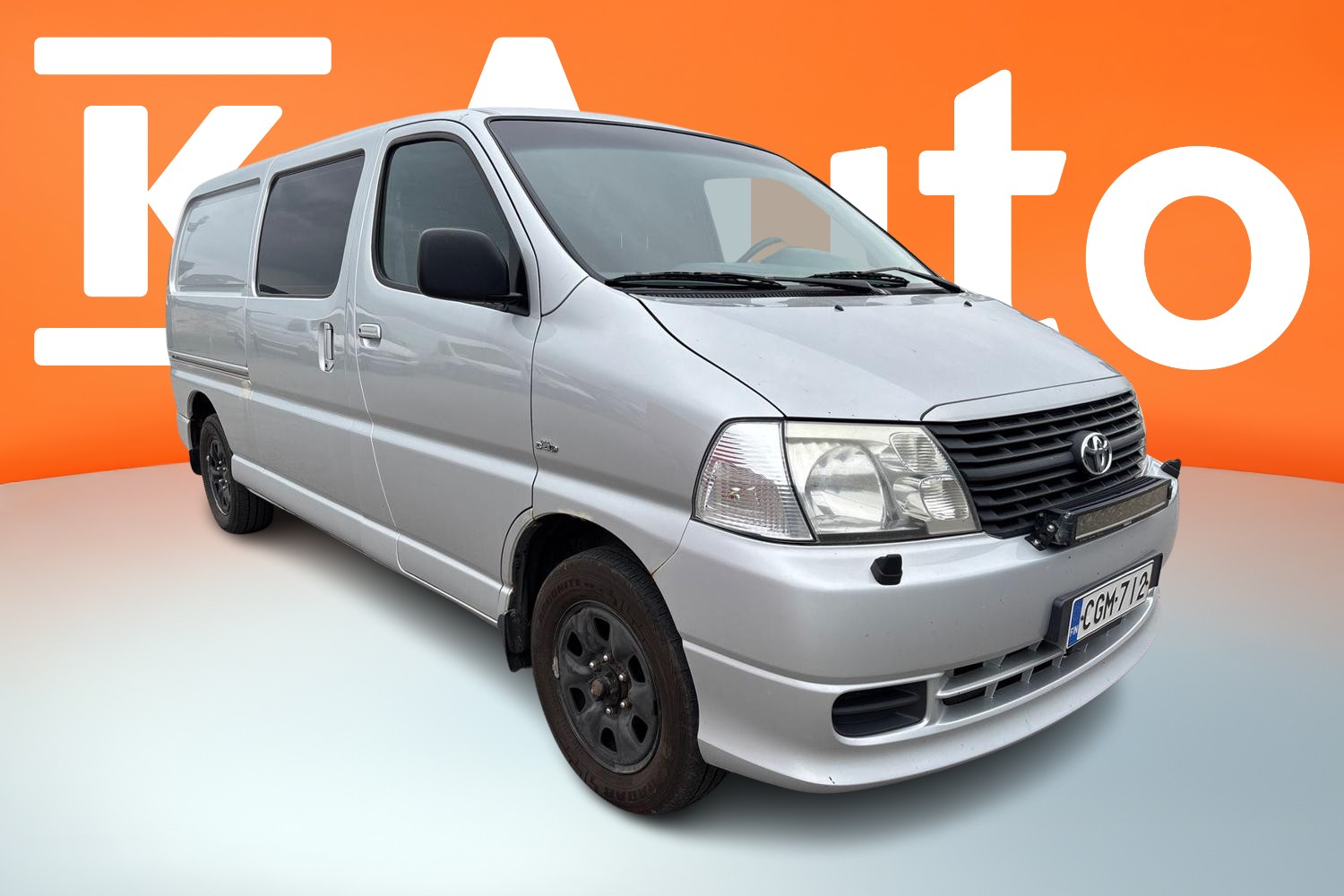 Toyota Hiace 2,5 D-4D 117 5ov pitkä 4WD