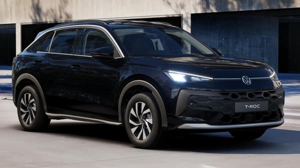 Volkswagen T-Roc Comfort 1,5 eTSI 85 kW (MHEV) DSG-automaatti | Takuu 5 vuotta / 100 000 km