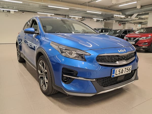 Kia XCeed 1,6 GDI Plug-In Hybrid Business Premium DCT I Tehdastakuu voimassa 14.6.2029 / 150.000 km I