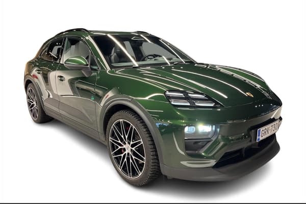 Porsche Macan 4S Advantage Package Plus