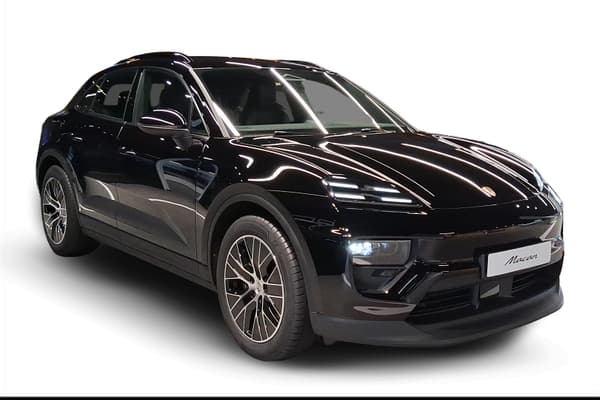 Porsche Macan 4 Advantage Package | Korkotarjous 0,99 % + kulut