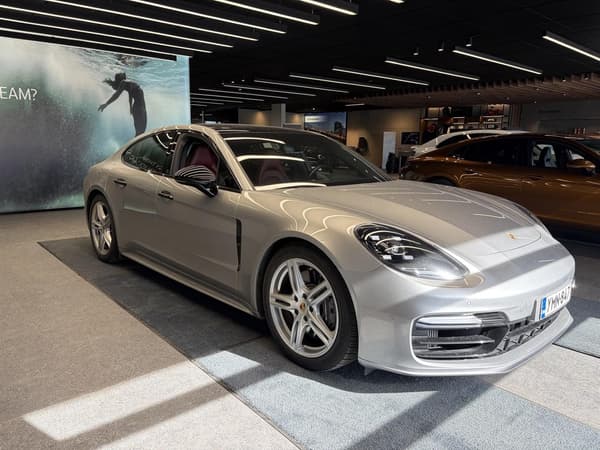 Porsche Panamera 4 E-Hybrid