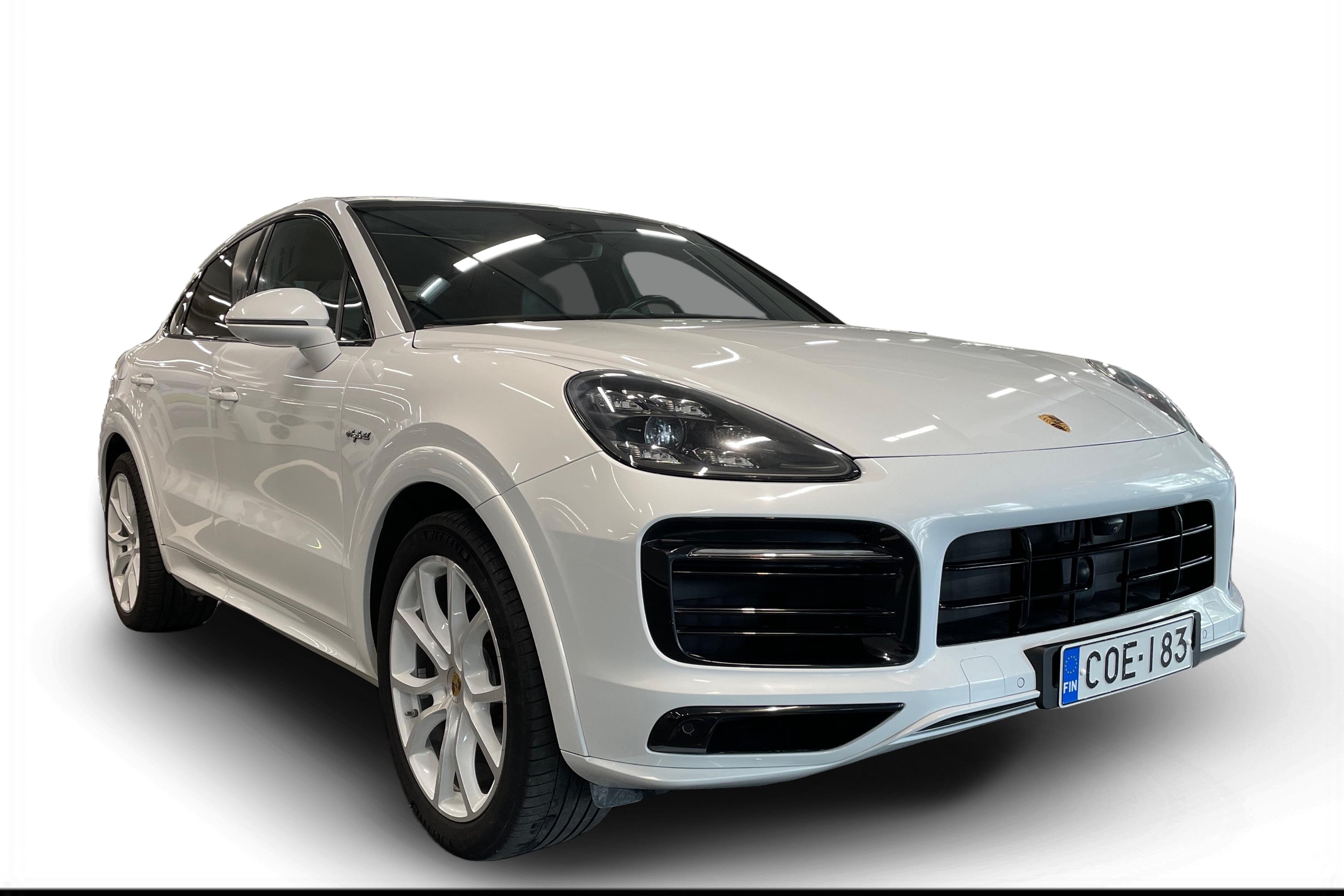 Porsche Cayenne E-Hybrid Coupé Advantage Package