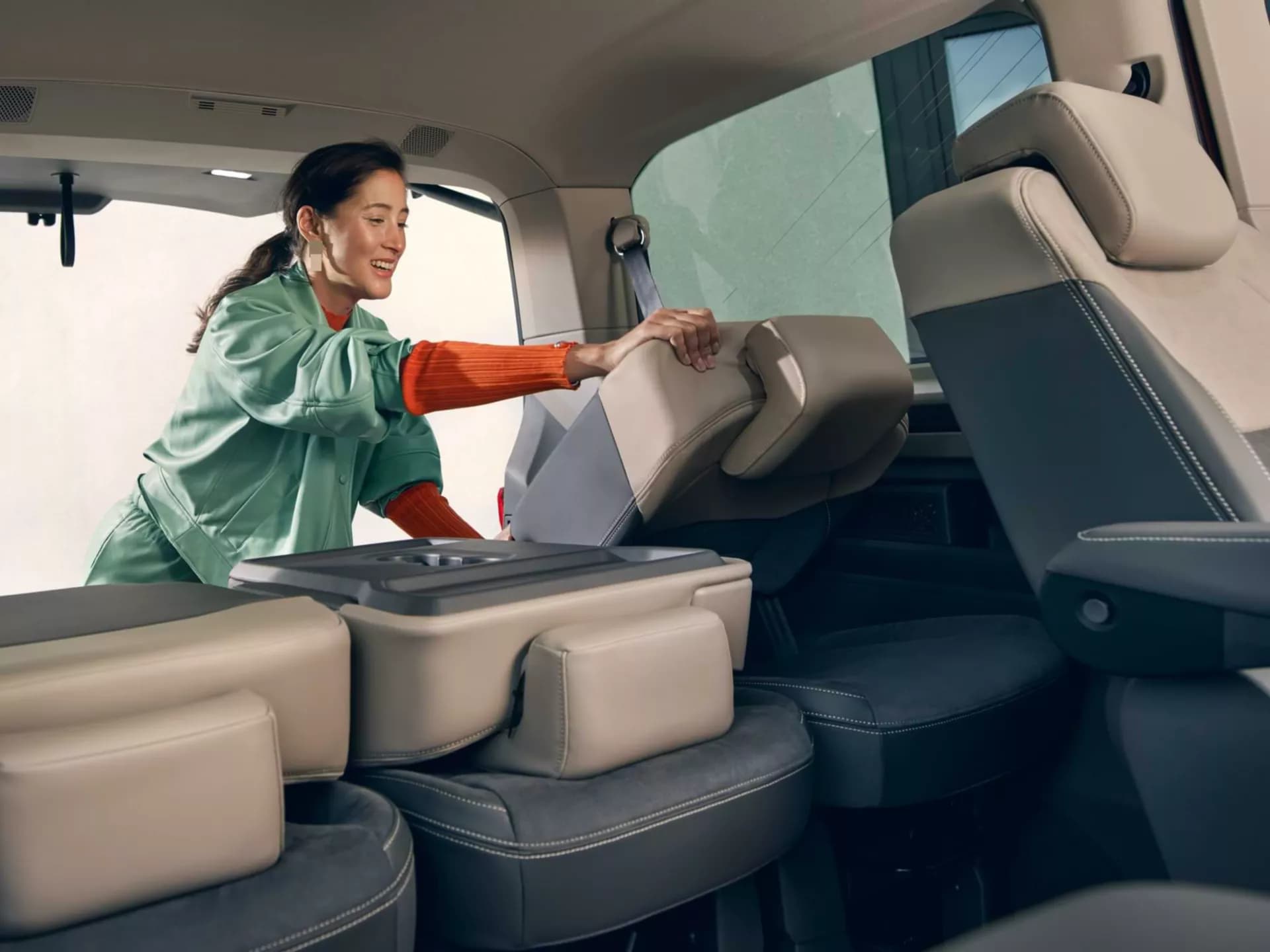 VW Multivan erillisistuinjärjestelmä