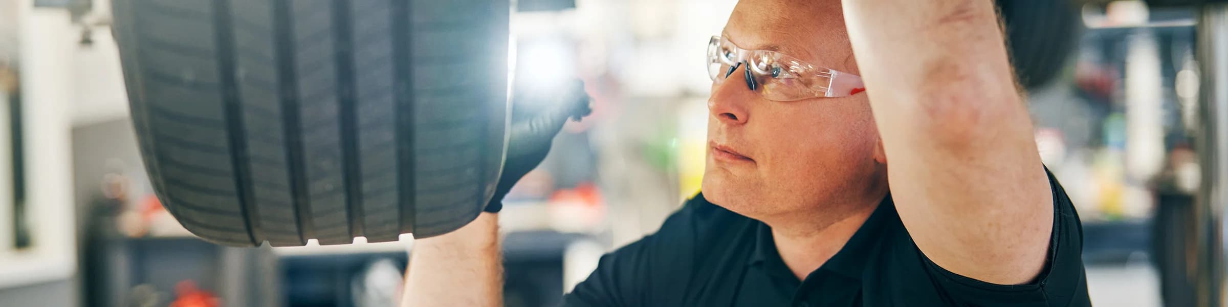 Vauriokorjaamo Varaa maksuton auton vahinkotarkastus