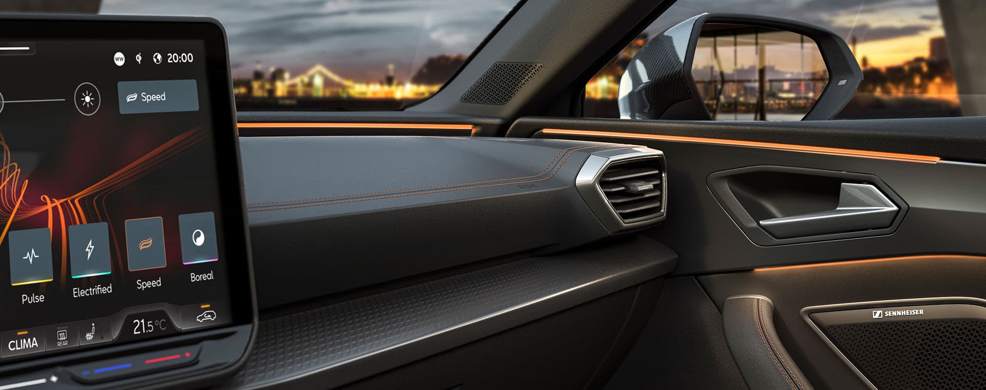 Uusi CUPRA Leon sisältä